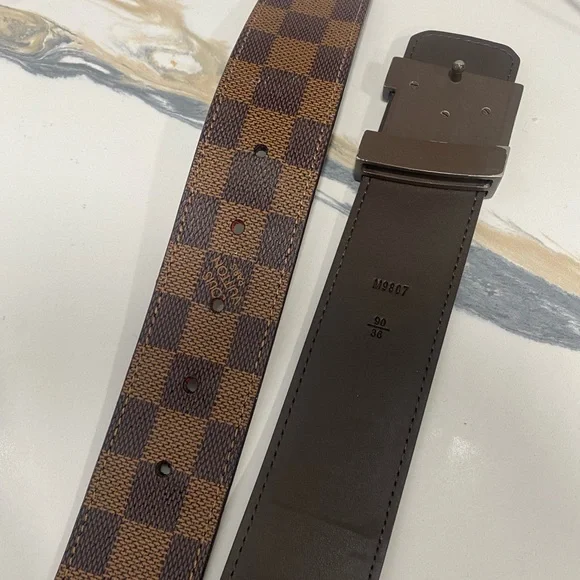 Louis Vuitton belt - Picture 3 of 10